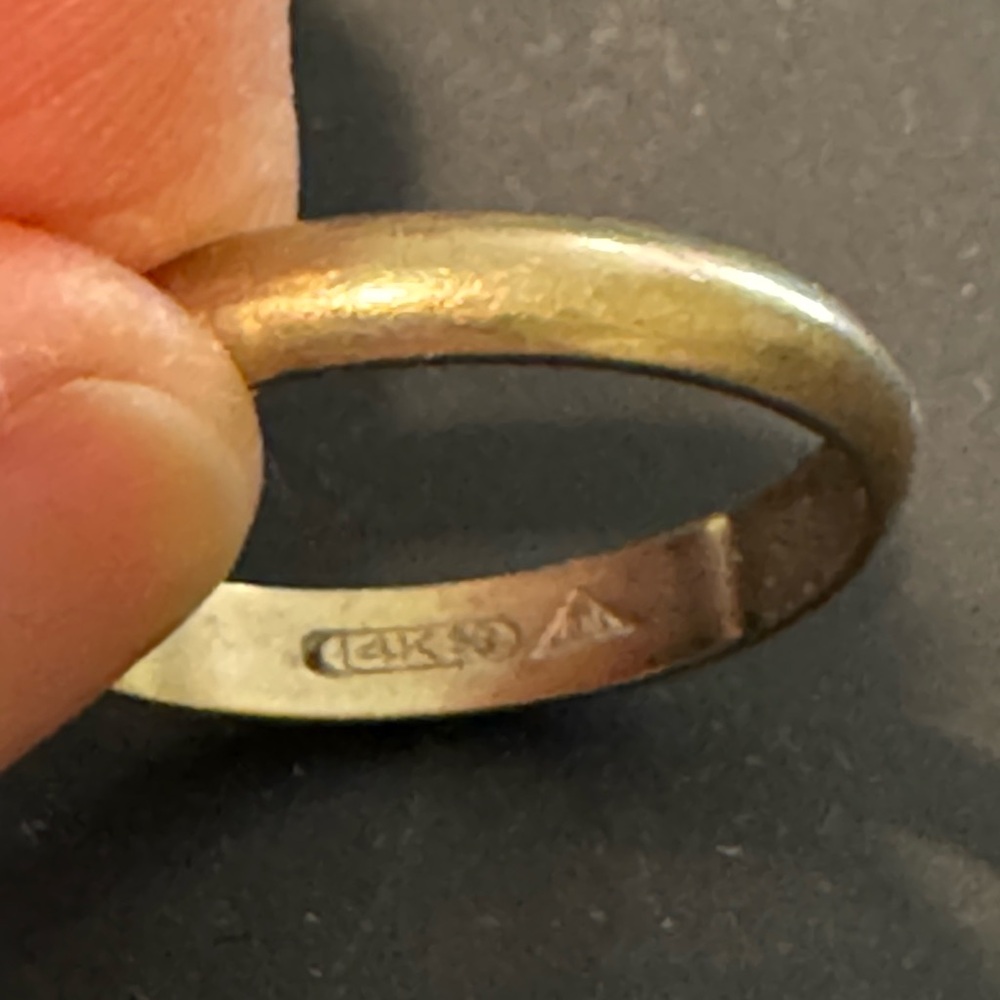 Vintage Men’s wedding band 14k gold